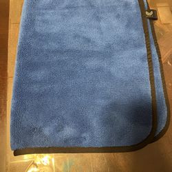 Microfiber Cleaning Towel, Blue, 15" x 24"