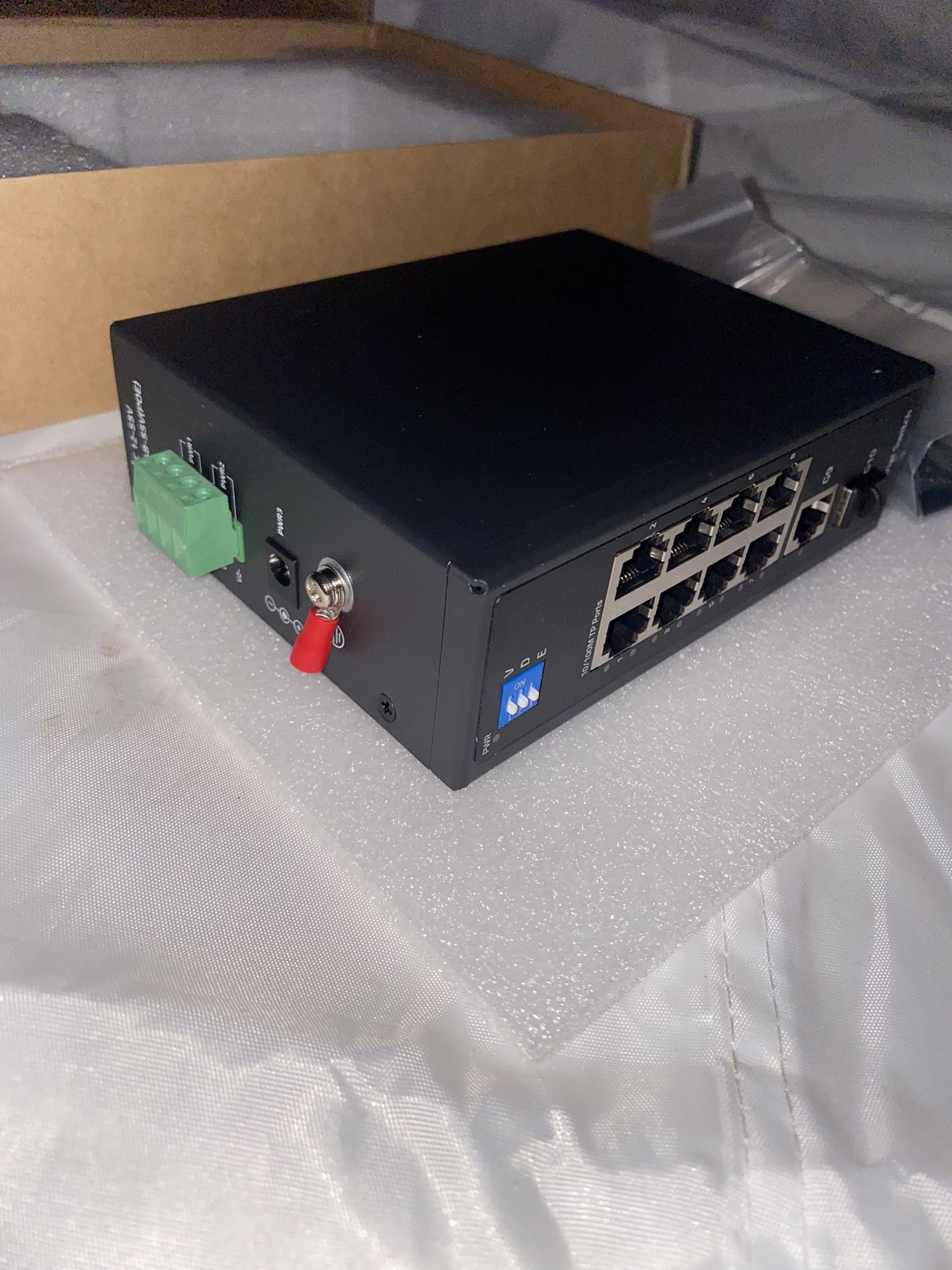 8 Port High Speed Industrial Switch with 2 Gigabit Uplinks, Port Isolation/Extension, DIN Rail & Wall Mount IP40 Unmanaged Industrial Ethernet Switch
