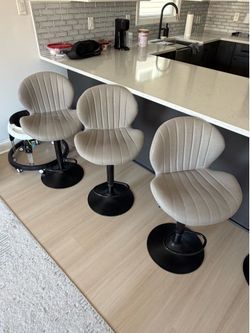 Bar Stools - Set of 4