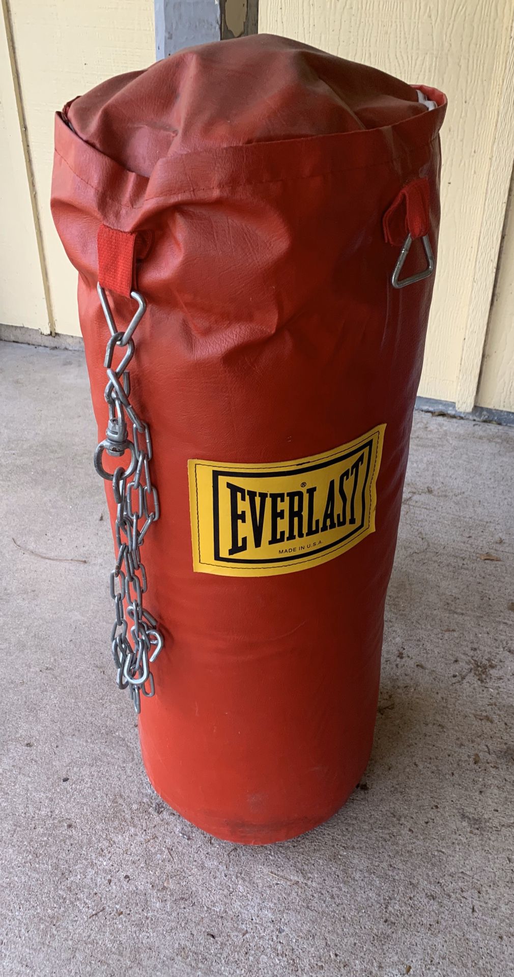 Everlast 70lb punching bag
