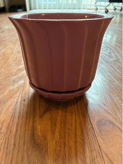 Ceramic Mauve Color Planter Pot with Drainage Saucer
