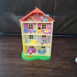 Peppa Pig Lights and Sounds Family Home Playset