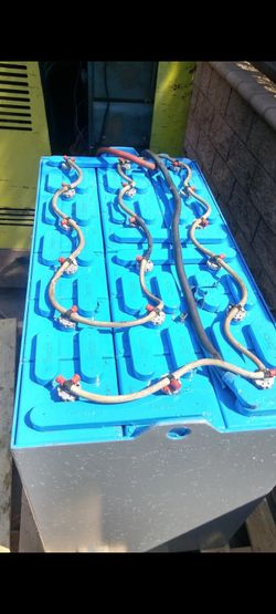 Industrial Batteries Forklifts Reconditioned 