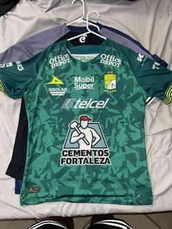Leon FC Jersey 100% Authentic Pirma Size Large 2019-2020