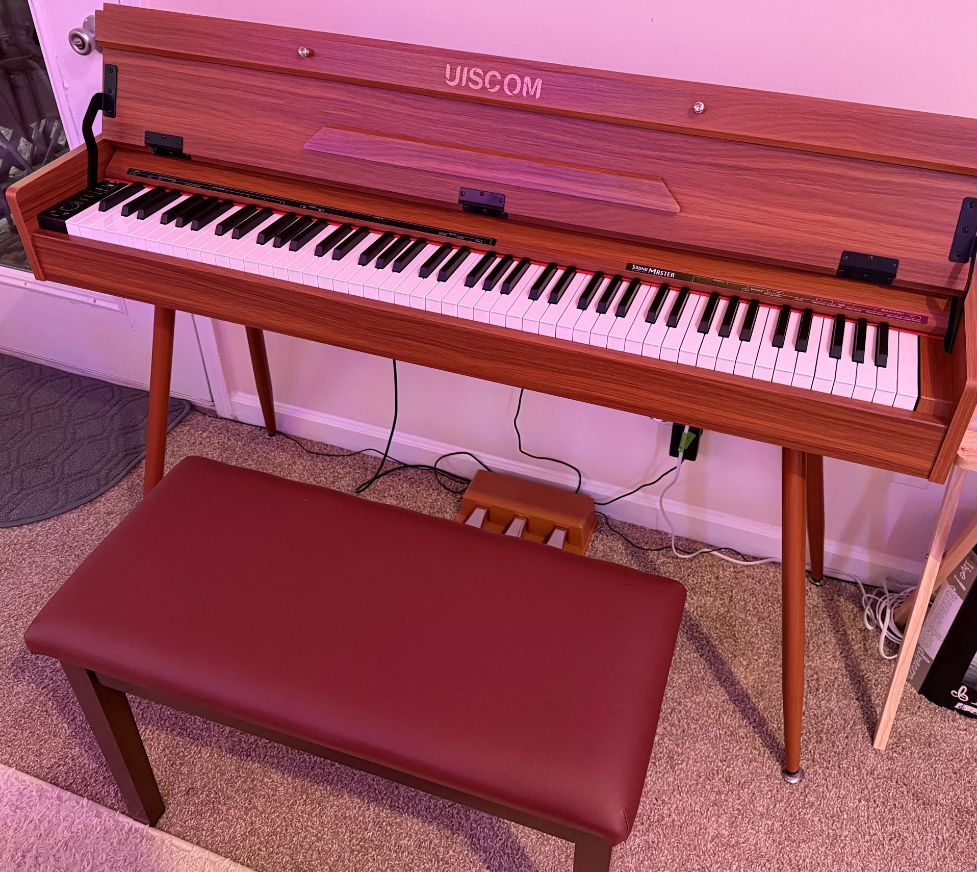 Viscom Digital Piano Plus 3-Pedals And Bench