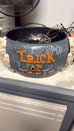 Halloween decor, miscellaneous stuff