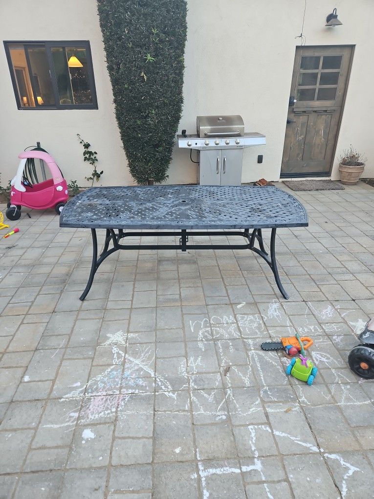 Aluminum Patio Table