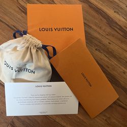 Louis vuitton LV Paper Bag for Sale in Los Angeles, CA - OfferUp