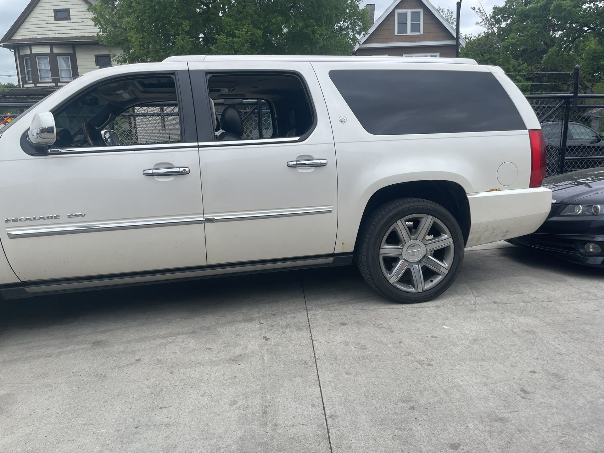 2013 Cadillac Escalade