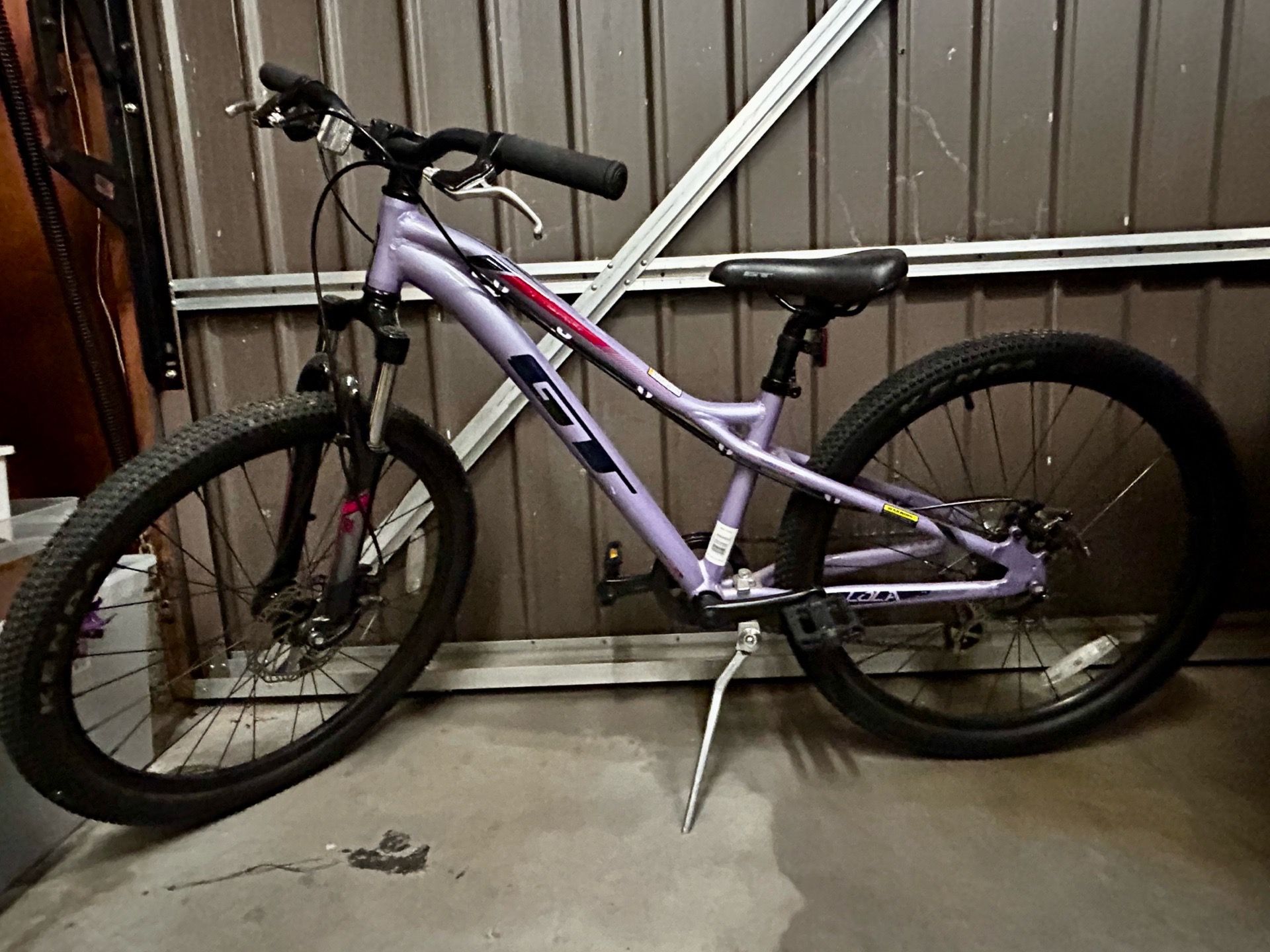 GT Lola Ace 24” Girls Mountain Bike - Well Maintained