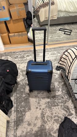 Solgaard balearic blue lg carry on (retail 345)