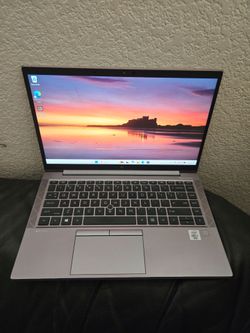 I7-10th Gen/256SDD/12GB/W11 Home  ,very good condition