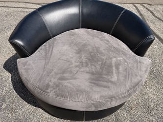 Full 360 swivel rotating couch