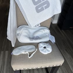 UGG Bode 4-Piece Terry Travel Set — NEW