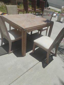 WHITEWASHED DINING SET