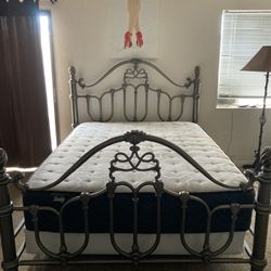 Queen Bed