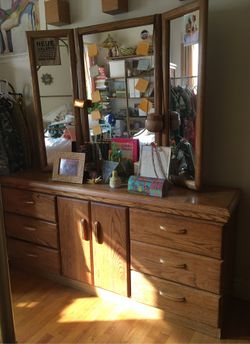 Wood grain 9 drawer bedroom storage