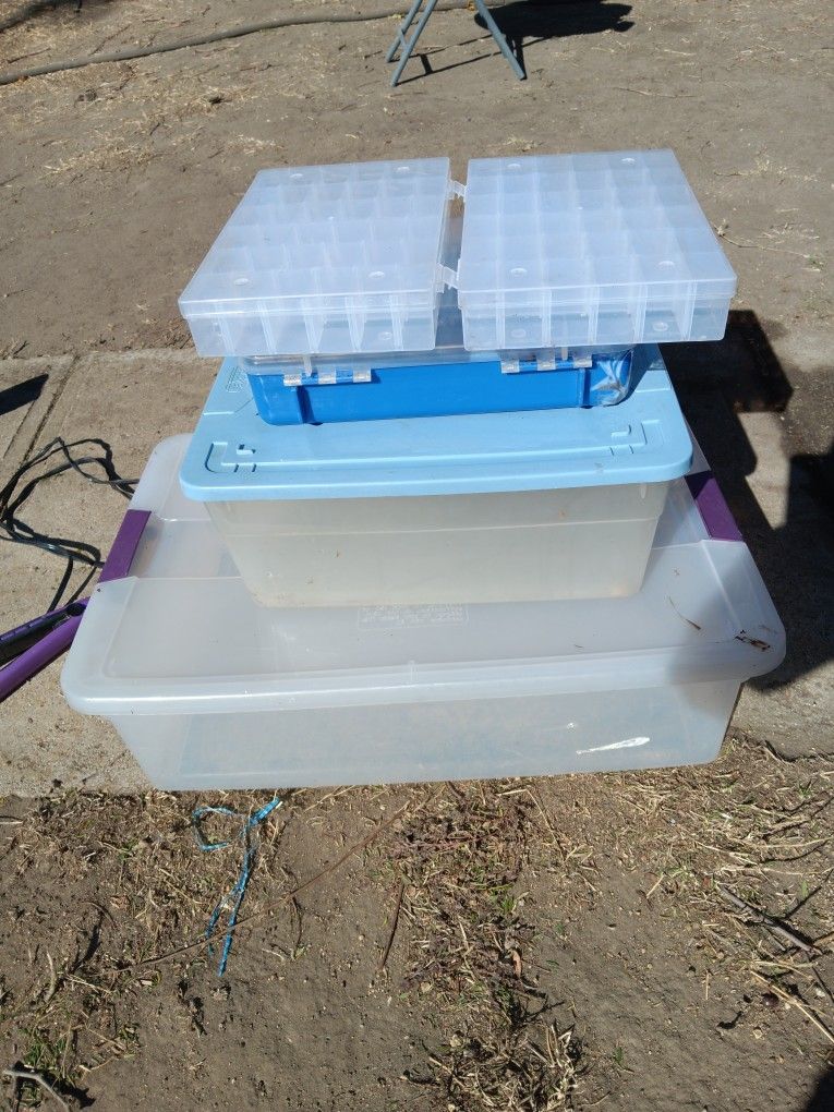 !! Plastic Storage Containers