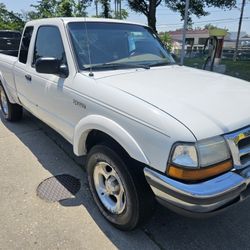 2001 Ford Edge 2Door Sport AUTO