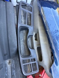 Dash bezel for 99-06 Silverado/gmc