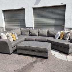 Sectional Couch With Ottoman