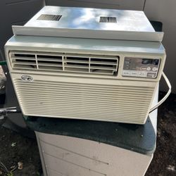 Hampton Bay Air Conditioner 10,000 BTUs HBLG1004R