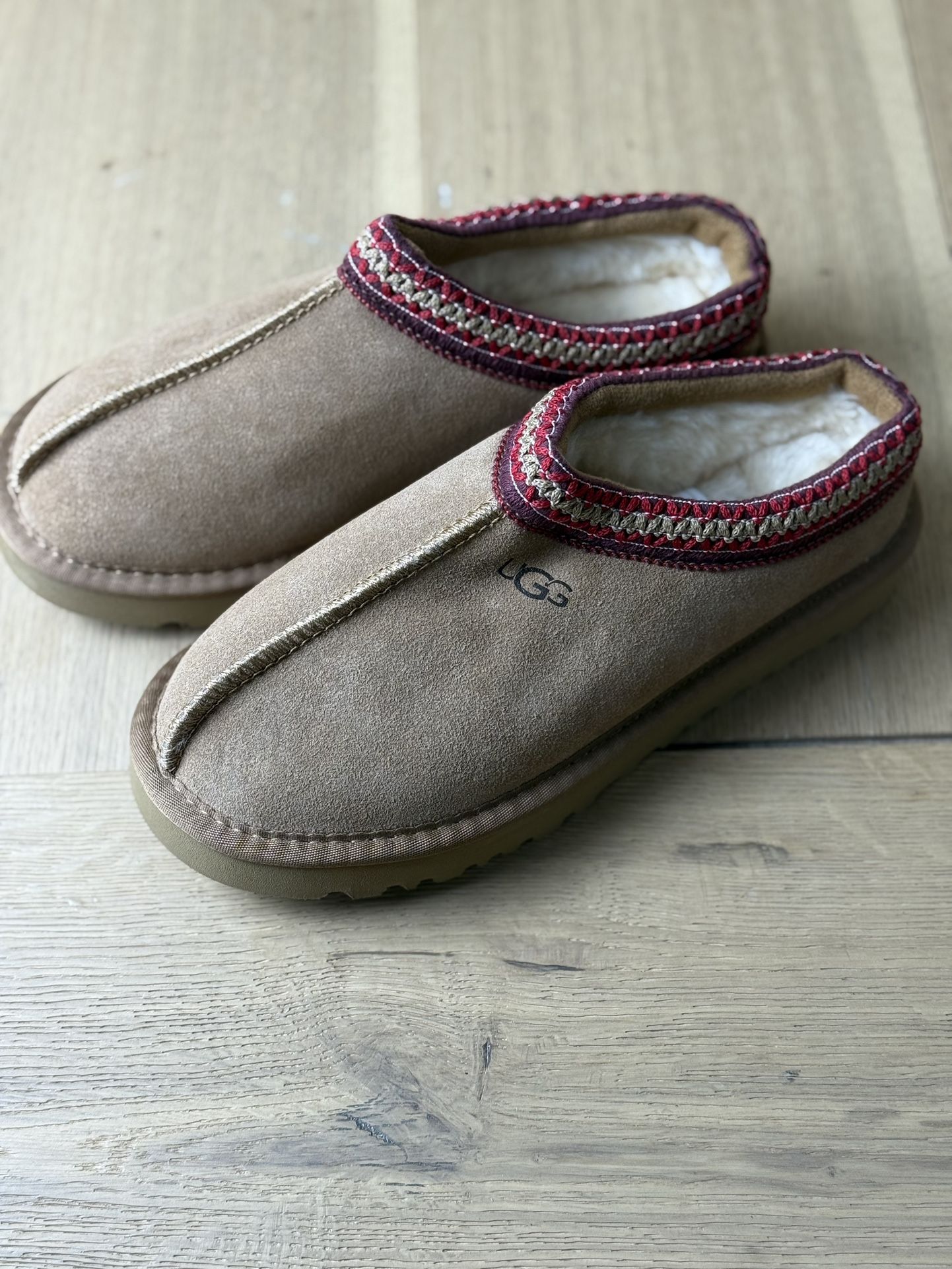 UGG Tazman 2 Size 6