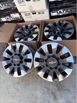 Chevy Silverado 2500 and 3500 rims stock 20