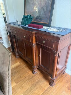 Sideboard