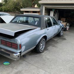 87 Caprice Broham Chevy Blue 4dr