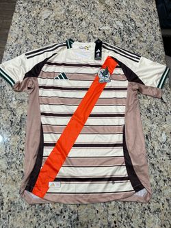 XL Mexico 🇲🇽 Jersey/ Mexico Chavo del Ocho Jersey