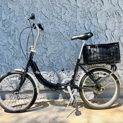 Schwinn Loop Foldable Bike 20 inch wheels Used
