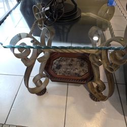 Coffee With Matching End Tables