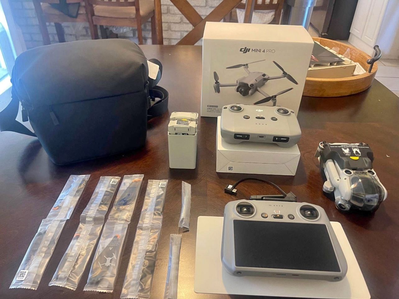 DJI Mini 4 Pro Fly more plus Combo