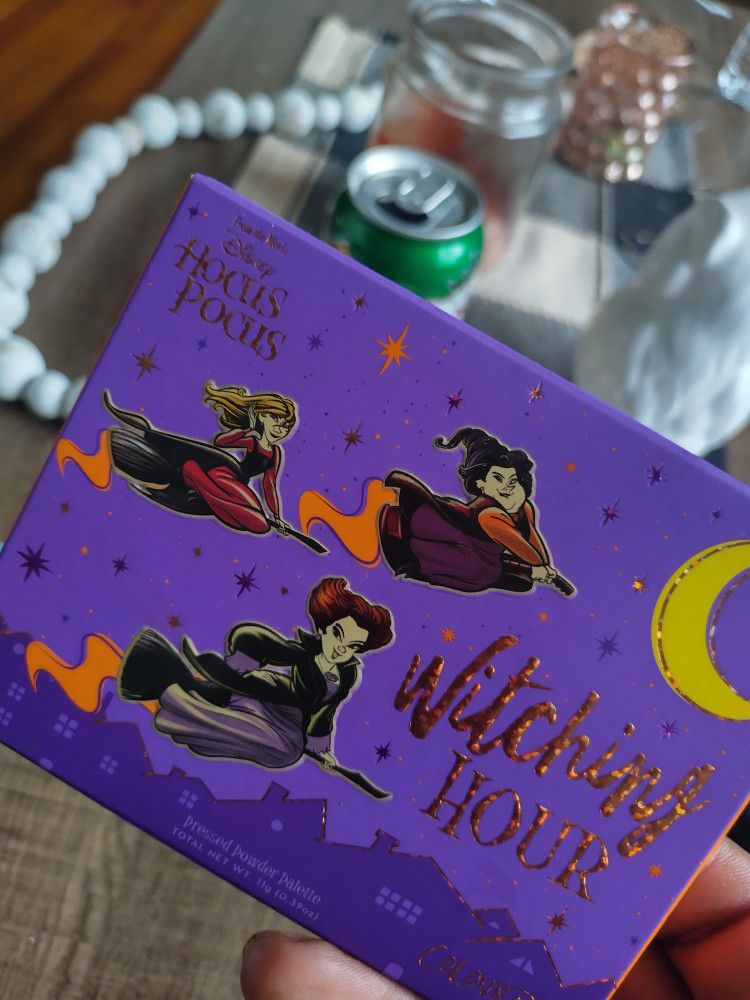 Hocus Pocus Witching Hour Colour Pop