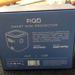 PIQO Projector 