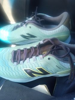New balance fantomfit size 15 W