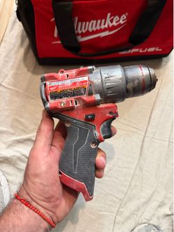 Milwaukee FUEL Hammer drill