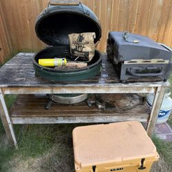 XL Green Egg With Table YETI and BLACKSTONE
