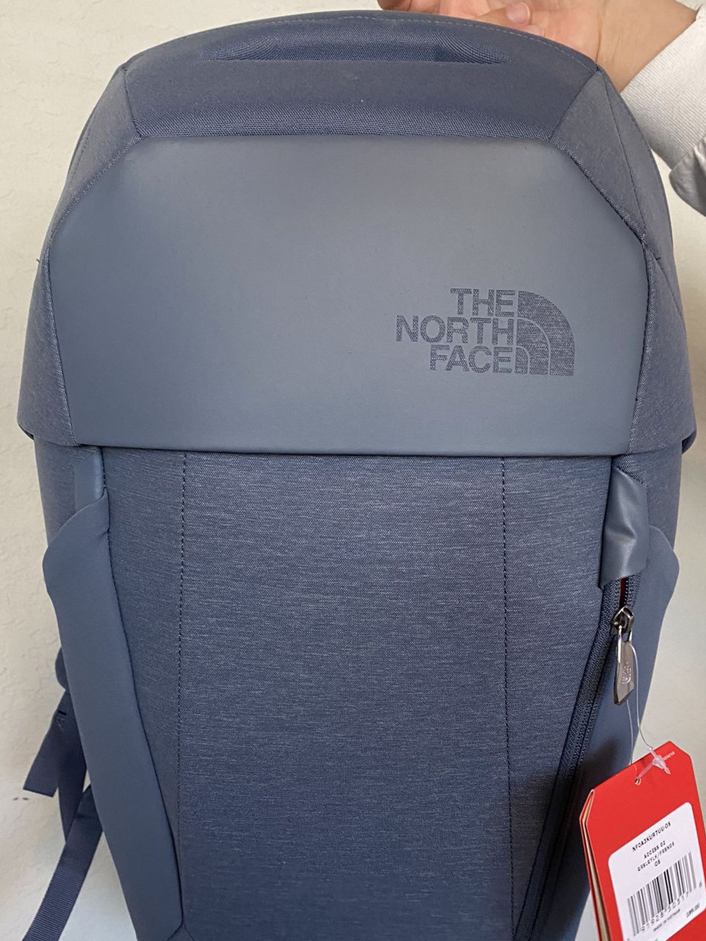 NEW NORTH FACE BACK PACK