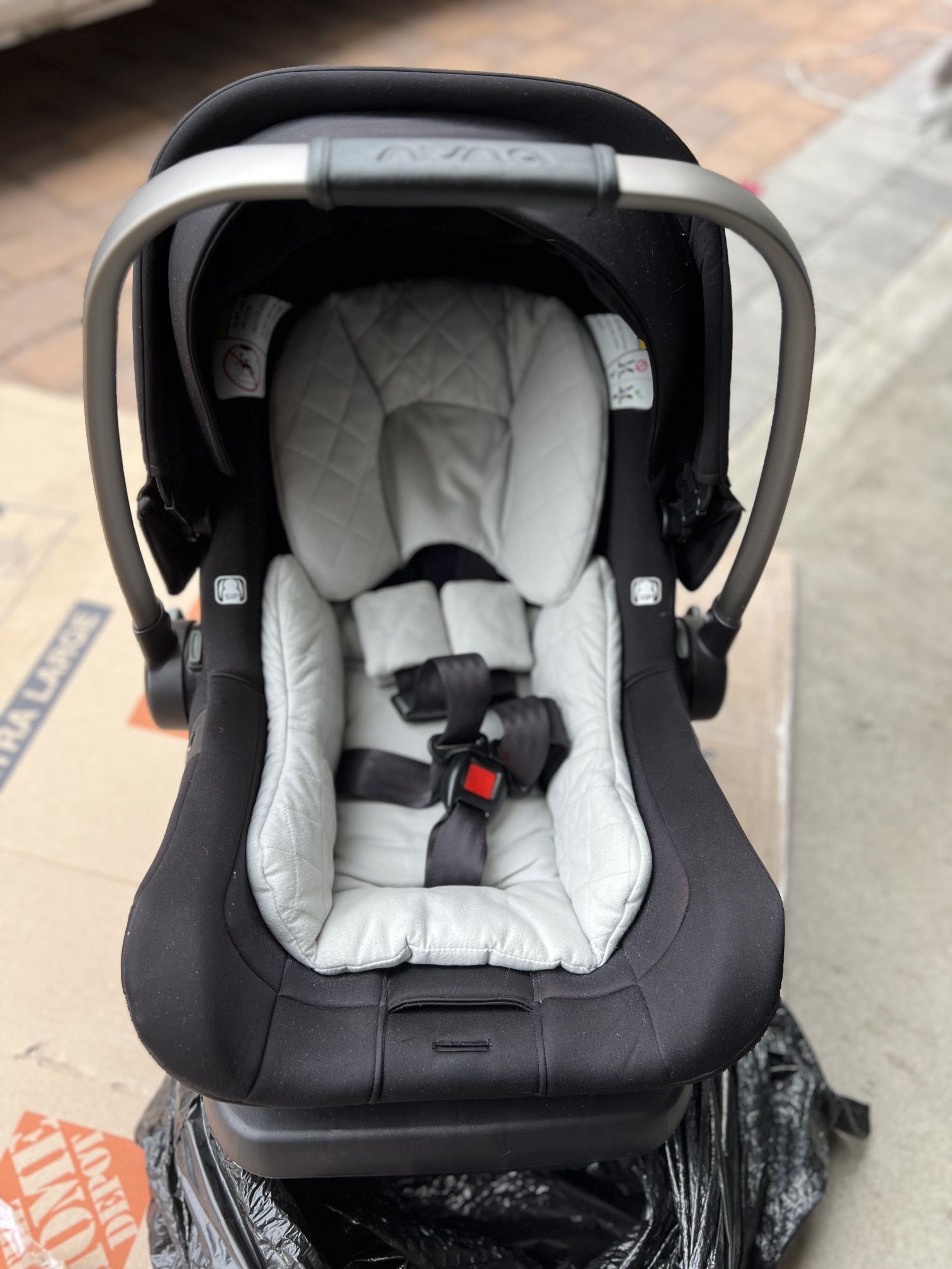 Nuna car seat infant