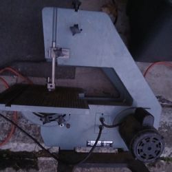 Older Delta Scroll Saw Works Perfectly $45