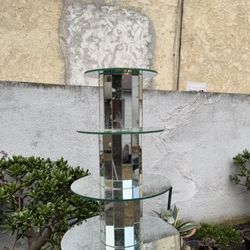 CUPCAKE STANDS 20”x30” INCHES. $120