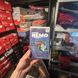 Finding Nemo VHS Tape  Brand New!  (Factory Sealed!) 