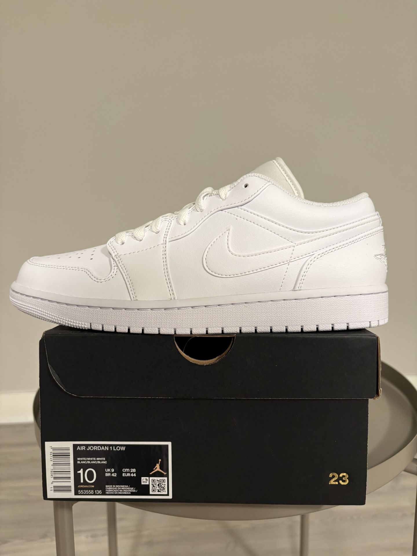 Air Jordan 1 Low White Size 10