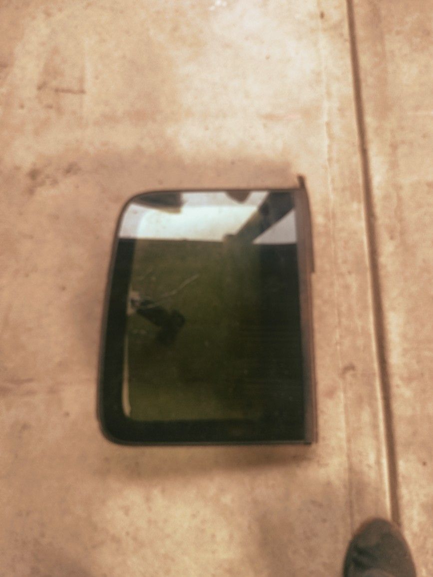 Chevy S10 Rear Window Passenger Side