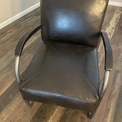 Modern Leather Lounge Chair Industrial Cool Look