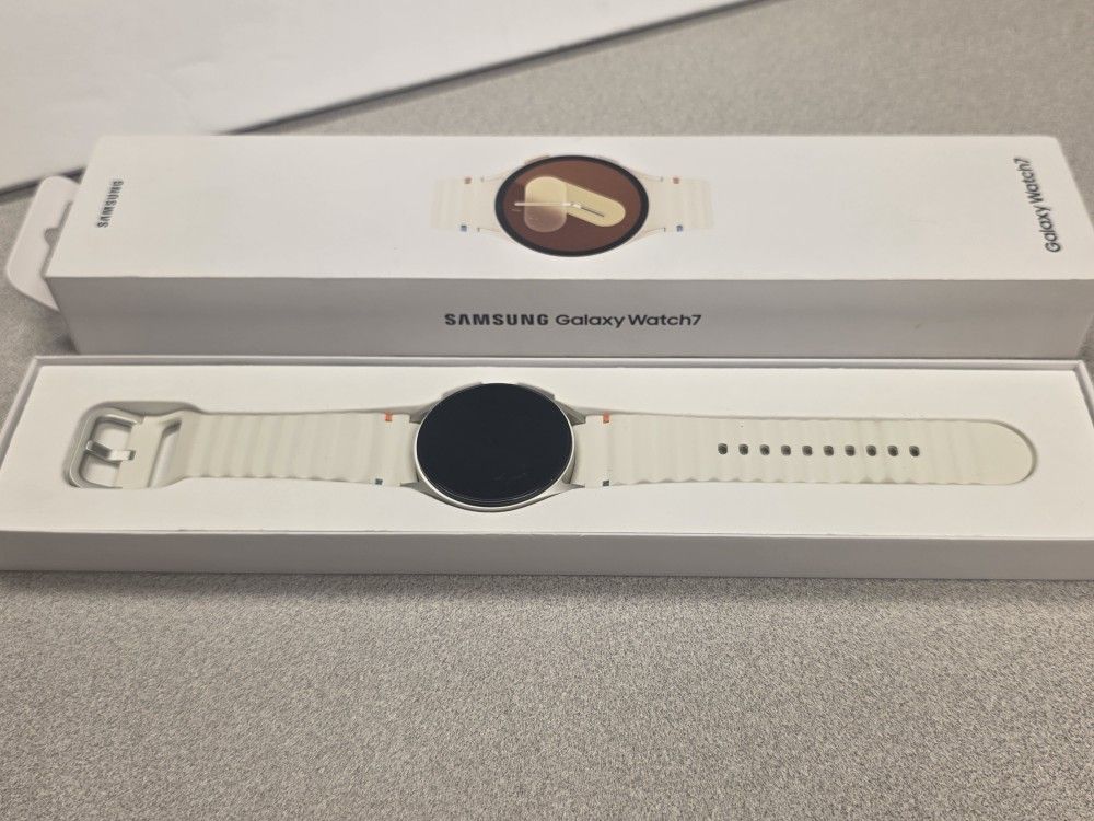 For Sale: Brand New Samsung Galaxy Watch7 (40mm) - Bluetooth | Wi-Fi | GPS