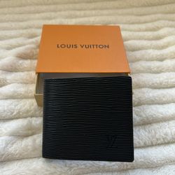 Black wallet LV