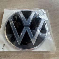 Volkswagen Emblem 